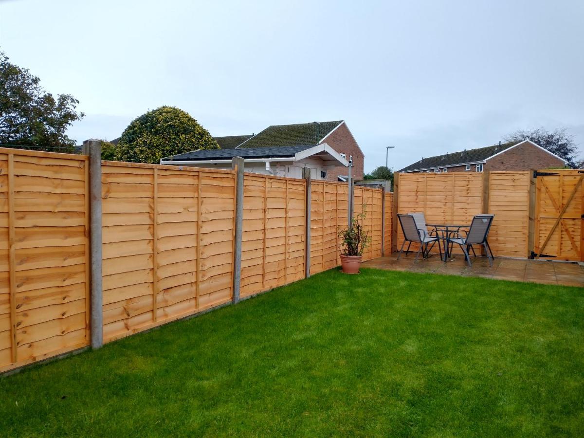 Chipad Duo - Comfy House With Parking And Garden Villa Chichester Bagian luar foto