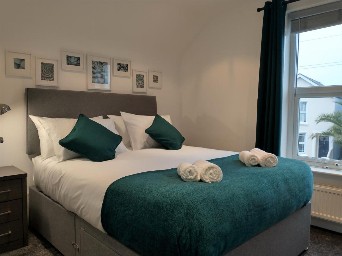 Chipad Duo - Comfy House With Parking And Garden Villa Chichester Bagian luar foto