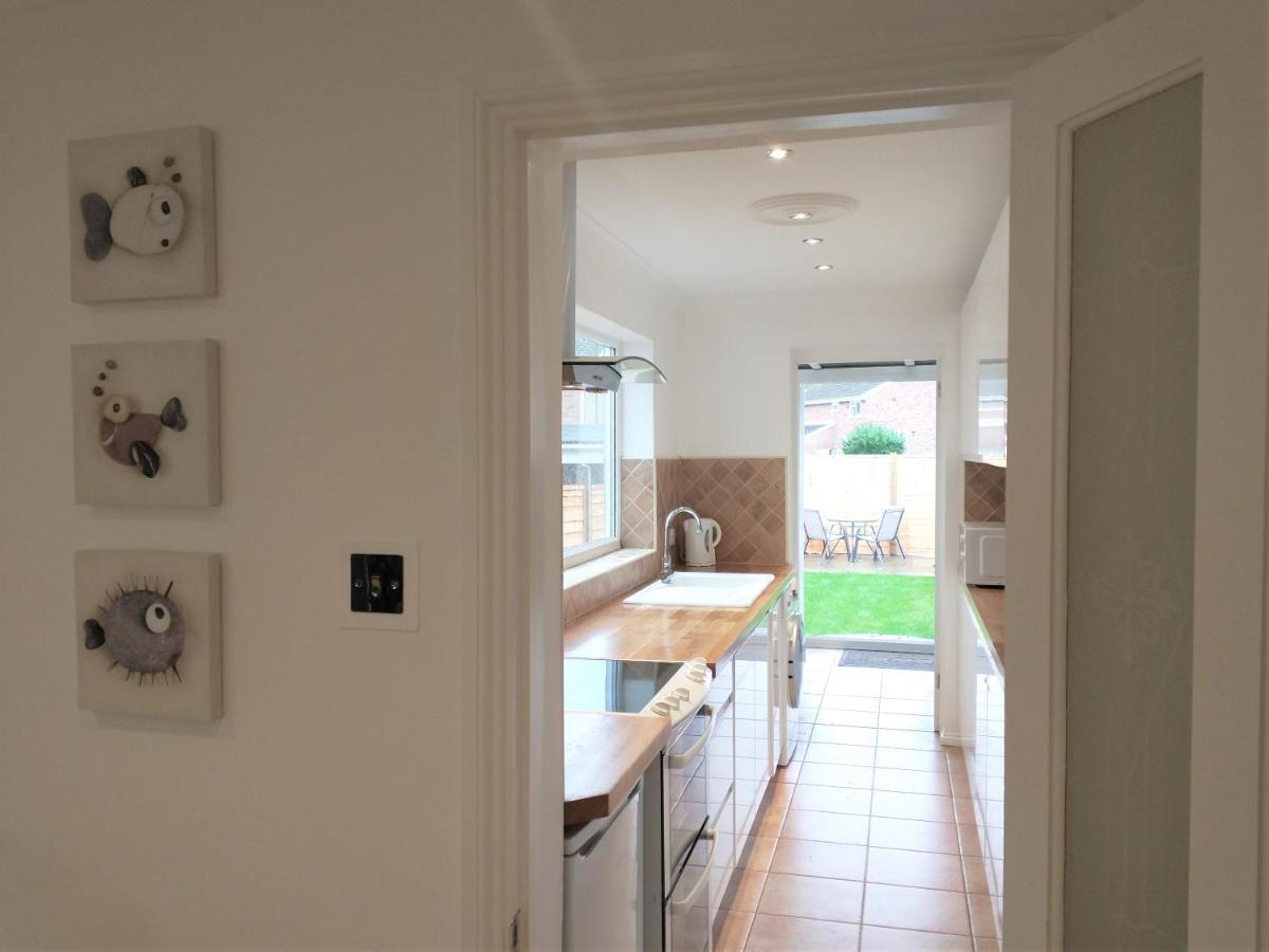 Chipad Duo - Comfy House With Parking And Garden Villa Chichester Bagian luar foto