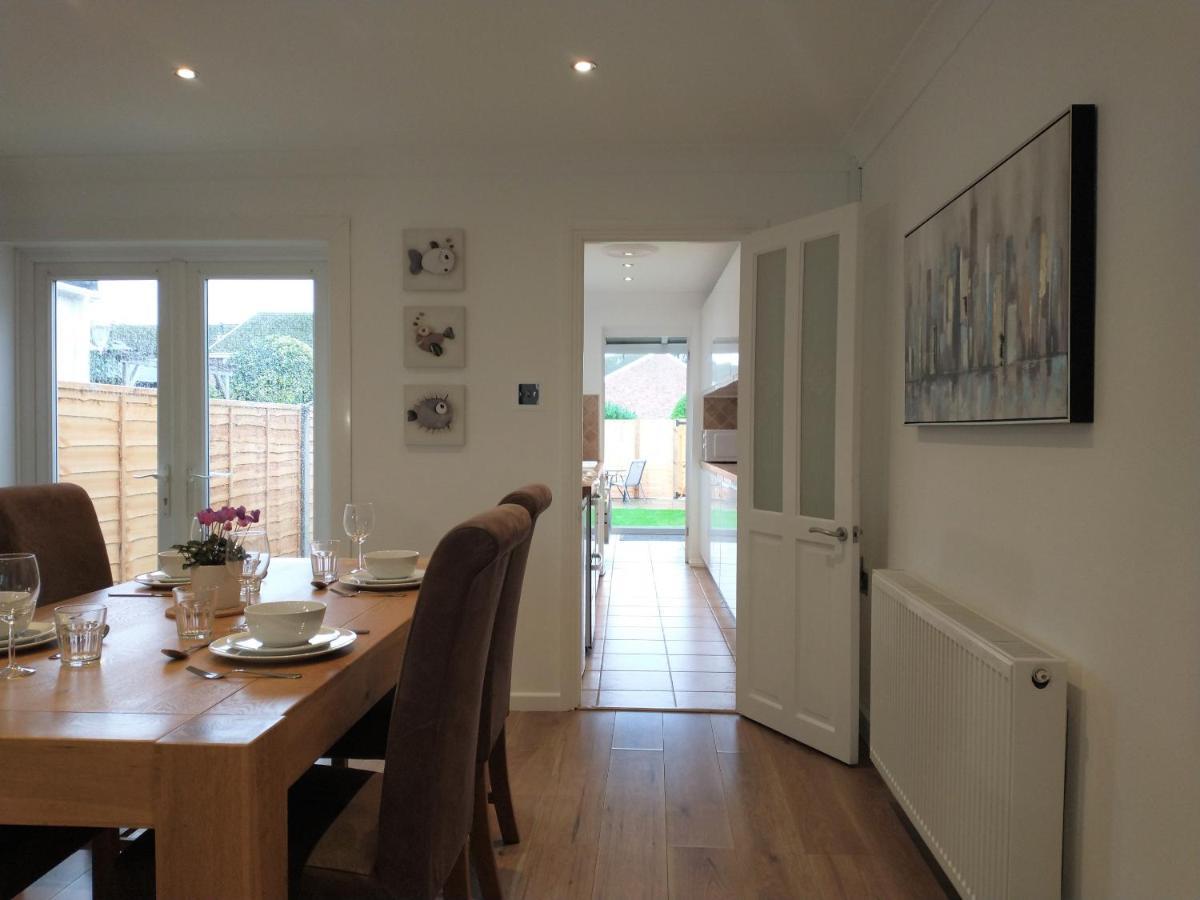 Chipad Duo - Comfy House With Parking And Garden Villa Chichester Bagian luar foto