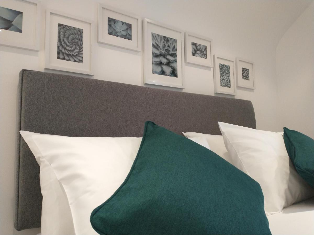 Chipad Duo - Comfy House With Parking And Garden Villa Chichester Bagian luar foto