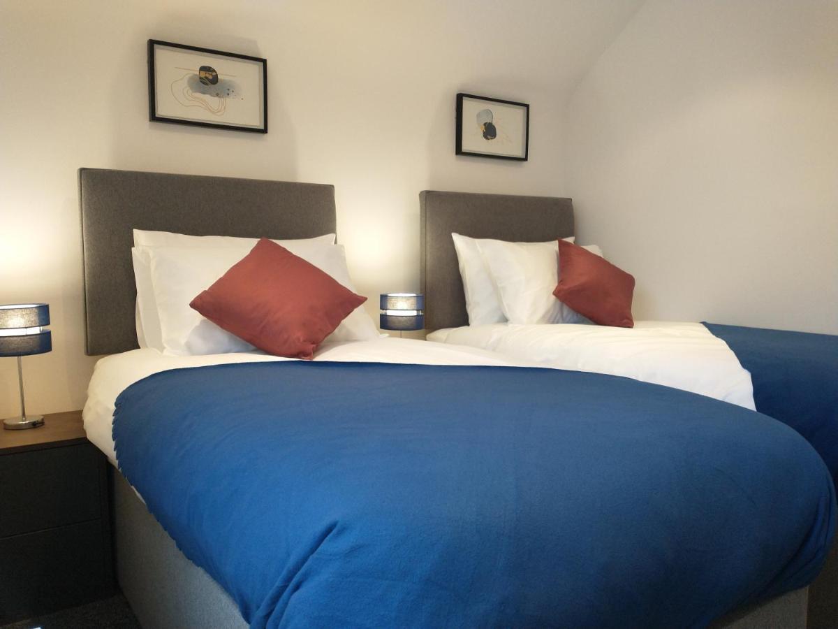 Chipad Duo - Comfy House With Parking And Garden Villa Chichester Bagian luar foto